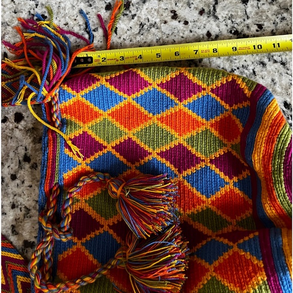 Wayuu Bucket Bag Hand-Woven Bohemian Groovy Chic Hand-Made Rainbow Colored - Picture 15 of 16